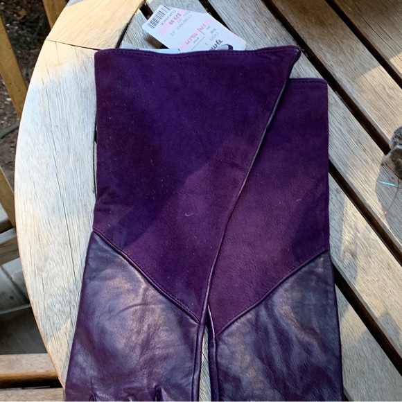 Ladies long purple gloves. Leather, silk lined. Fashion expressions. Size M. NWT - Picture 4 of 10